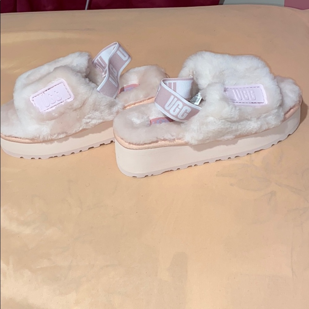 Pink disco ugg slide (SOLDDDD)